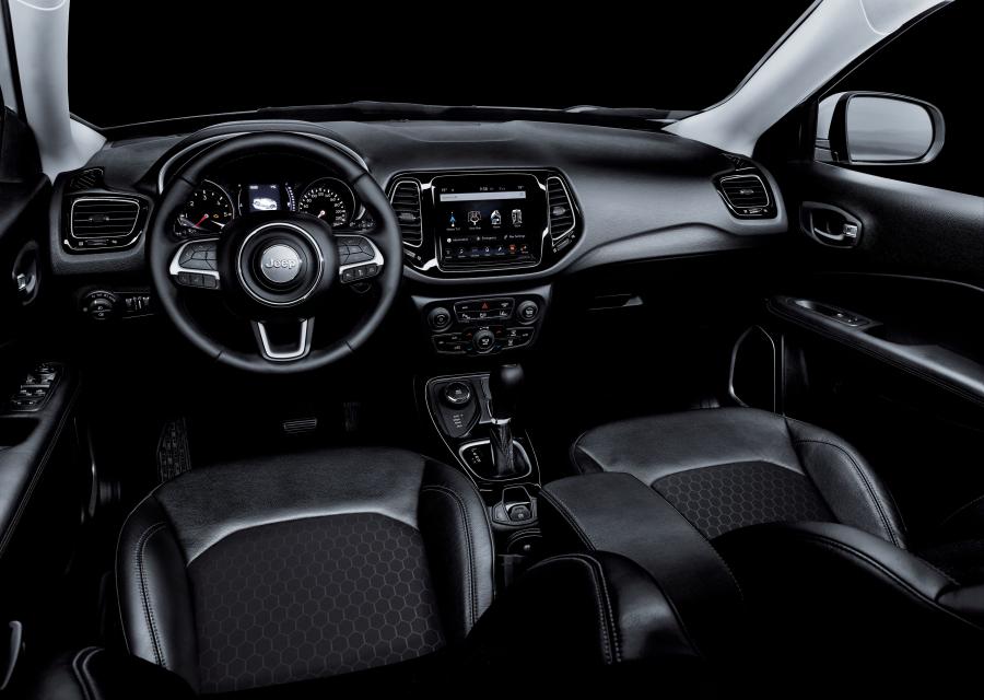 Торпедо Jeep Compass Night Eagle (MP) 2018 года  (WW) (фото 3 из 16)